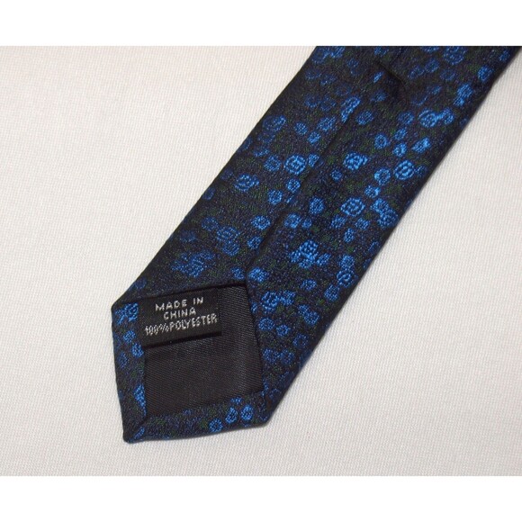John Henry Necktie Textured Unusual Pattern Blue like Bubbles on Black RARE Tie - Picture 6 of 7